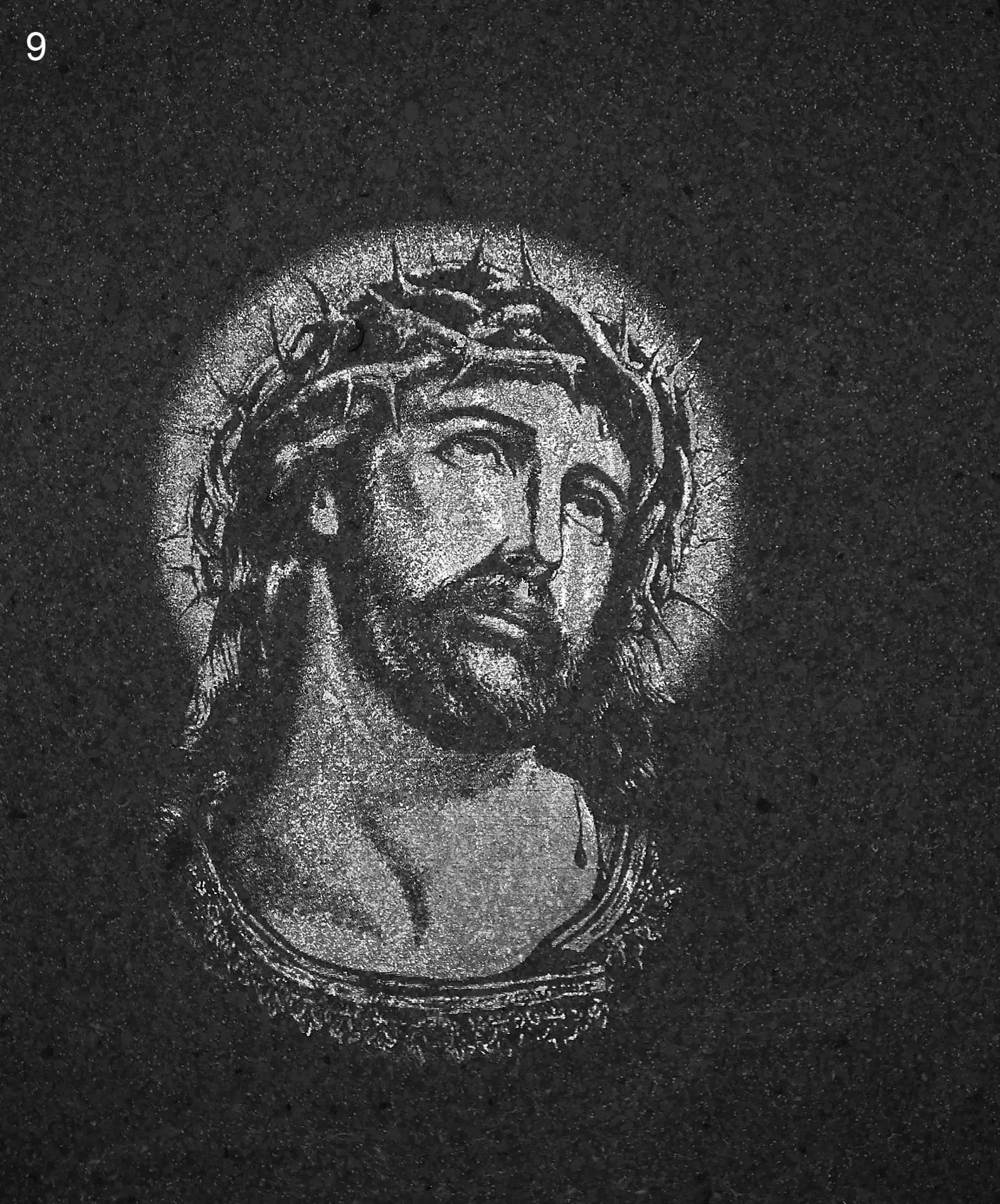Jezus z koroną cierniową - Nagrobki Bielsko-Biała