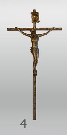 Miedziany krzyż z Jezusem Chrystusem - Nagrobki Bielsko-Biała