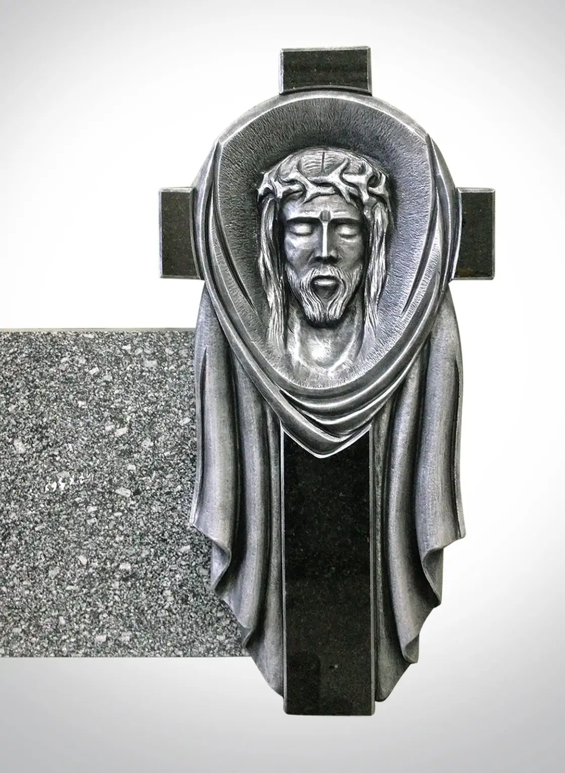 Rzeźba krzyża z Jezusem - Nagrobki Bielsko-Biała